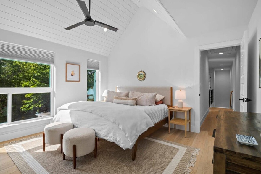 Building Photo - 1204 E 32nd St