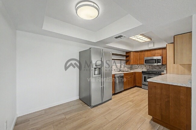 Building Photo - 4444 E Paradise Vlg Pkwy S