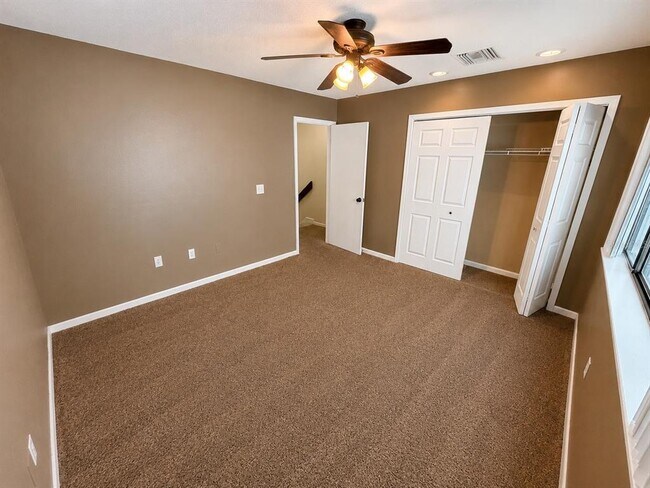 Building Photo - 5967 Windhover Dr