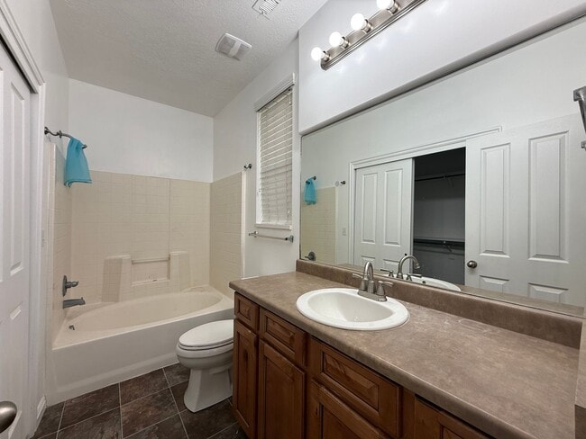 Building Photo - Updated 3-Bedroom Home in Woods Cross!