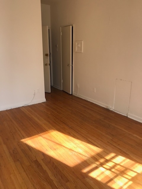 Building Photo - 125 S 23rd St