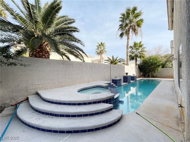 Building Photo - 7732 Crenshaw Way