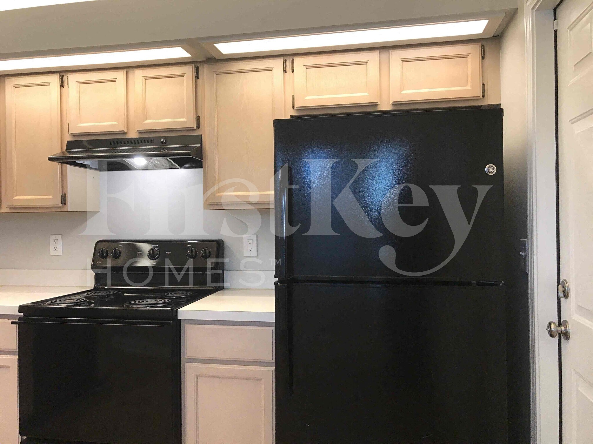 Building Photo - 7852 Catskills Ct