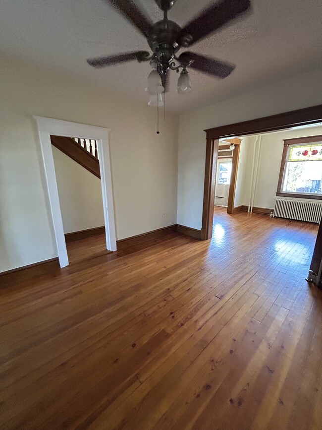 Building Photo - 33 Weber St