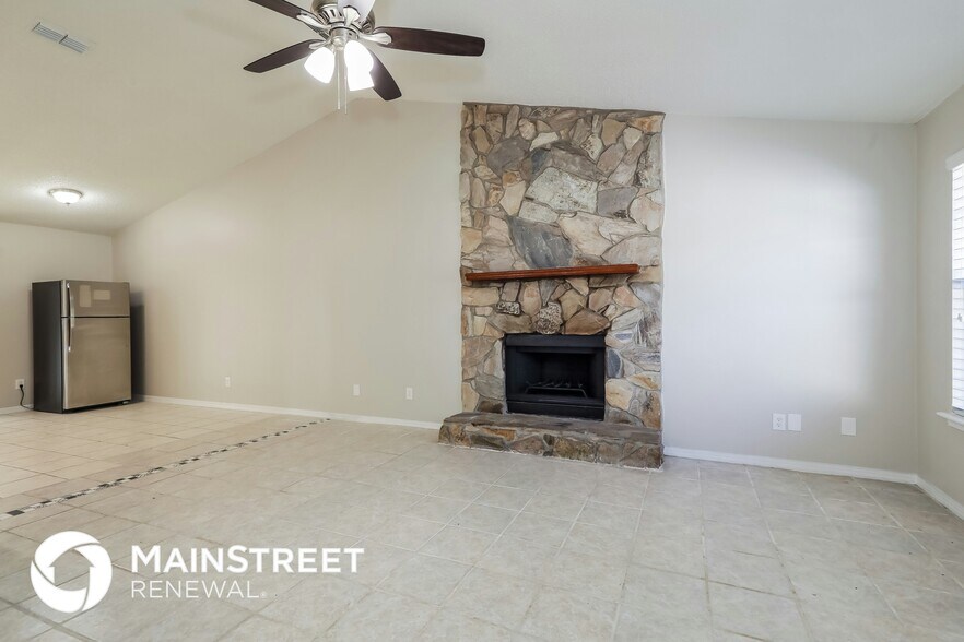 Building Photo - 12591 Deeder Ln