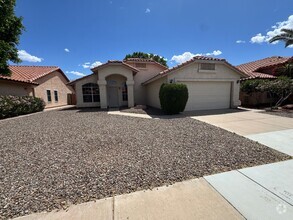 Building Photo - Beautiful & Cozy Chandler Home!