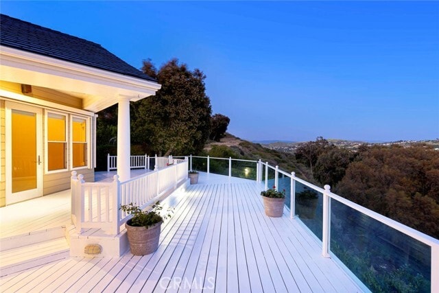 Building Photo - 12 San Remo