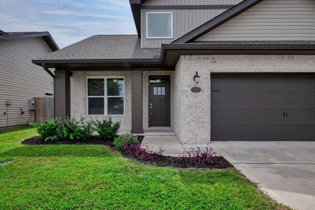 Building Photo - 2327 Hadleigh Hills Ct