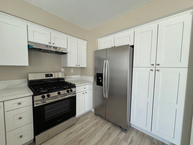 Building Photo - 25060 Steiner Dr