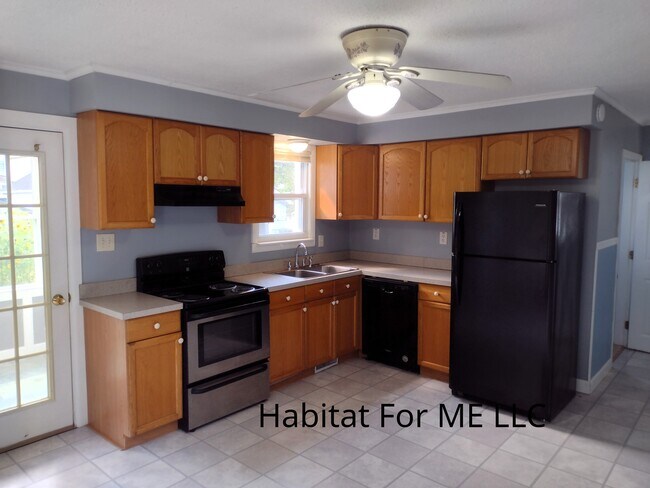 Building Photo - 4 Cone St