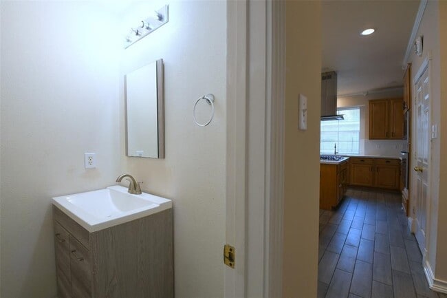 Building Photo - 18719 Racquet Sports Way