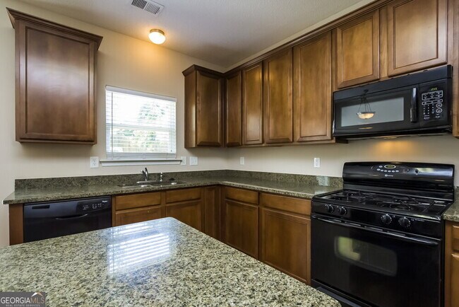 Building Photo - 3404 Silver Stream Way NW