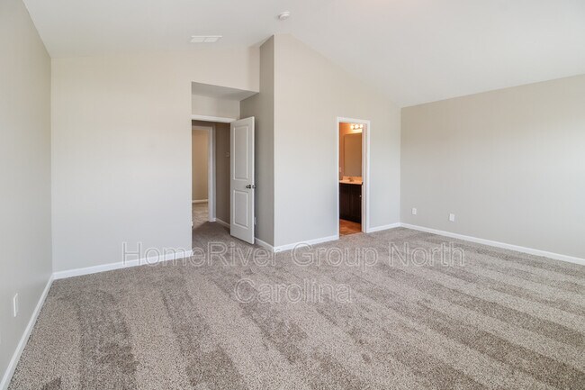 Building Photo - 1922 Northrop Dr