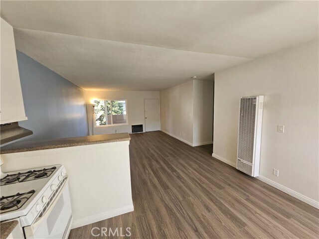 Building Photo - 1381 Burwood St