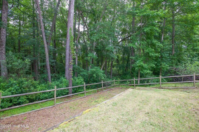 Building Photo - 5 Kemper Woods Ct
