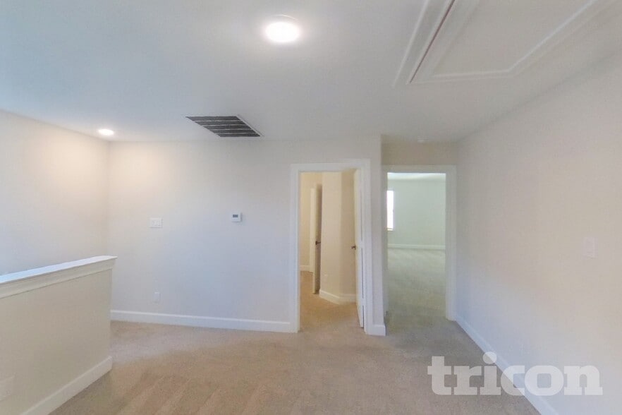 Building Photo - 1106 Bullock Dr