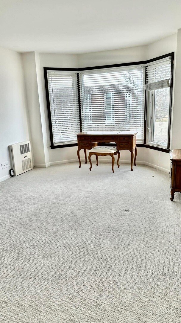 Building Photo - 2500 Windsor Mall