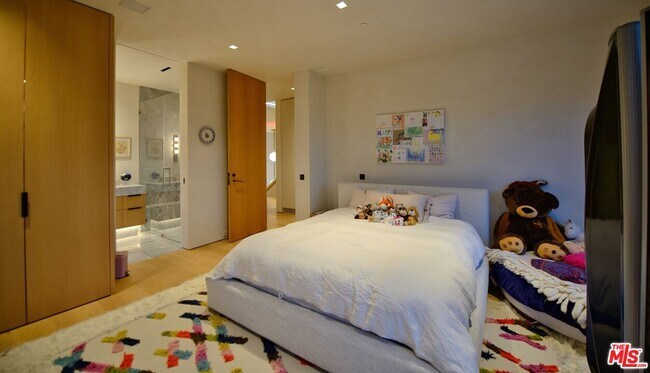 Building Photo - 11531 Orum Rd