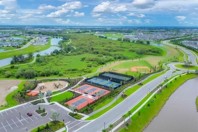 Building Photo - 3293 Hilltop Cir