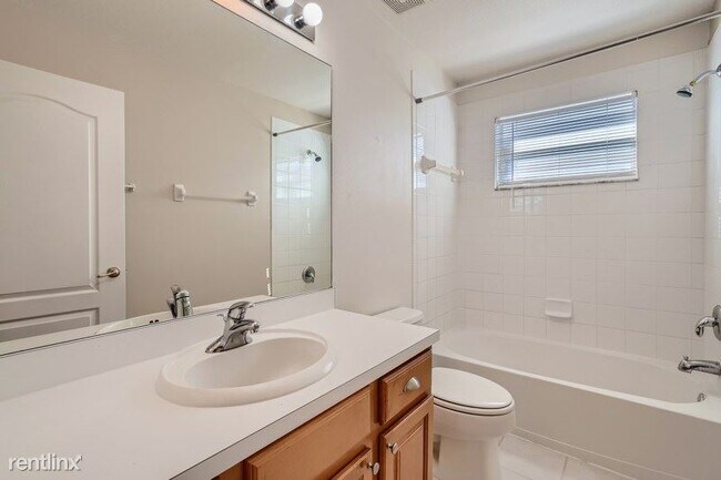 Building Photo - 4 br, 3.5 bath House - 4111 Balington Dr UNIT