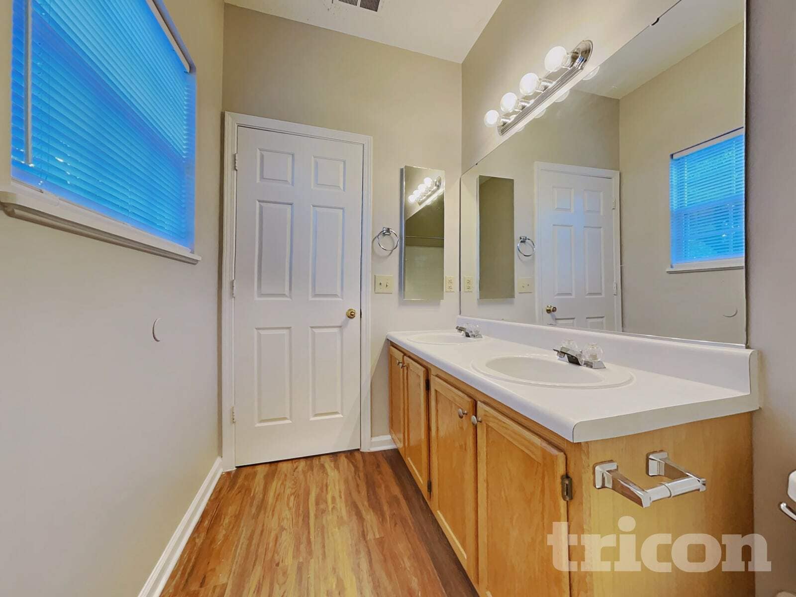 Building Photo - 62 Sweet Thorne Cir