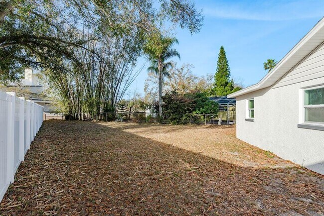 Building Photo - 4233 Belle Isle Ct