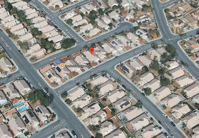 Building Photo - Lovely Single Story Home