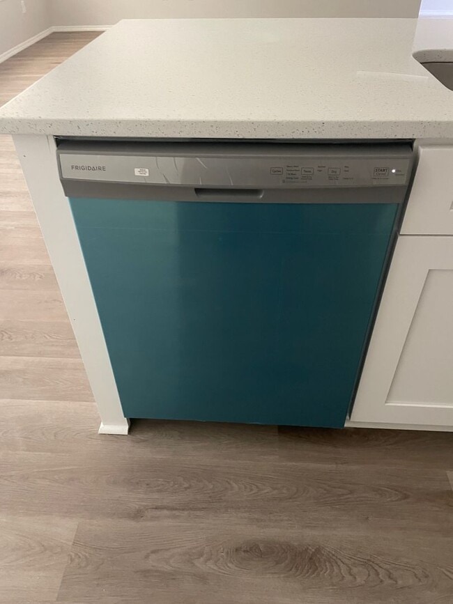 Building Photo - 409 Genesis Dr