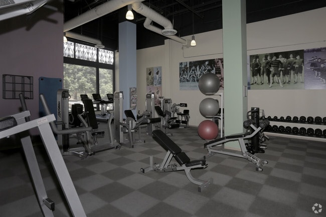 Interior Photo - Metro 417