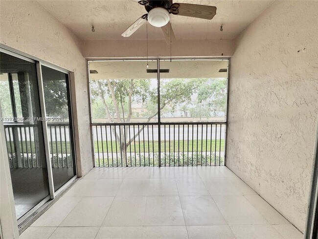 Building Photo - 16320 Malibu Dr