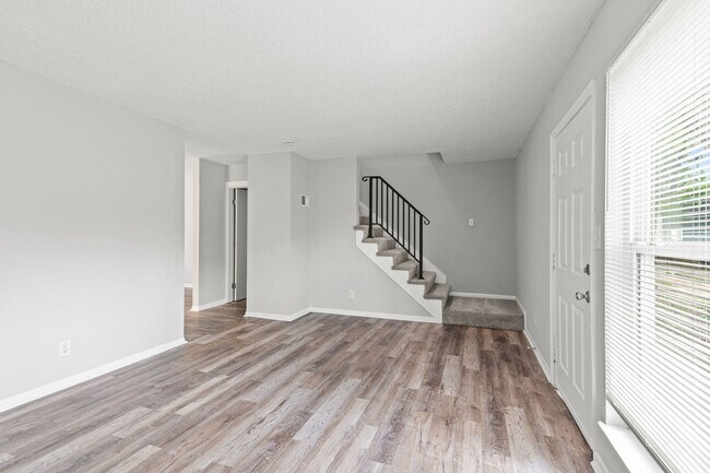 Building Photo - 2444 N 38th St