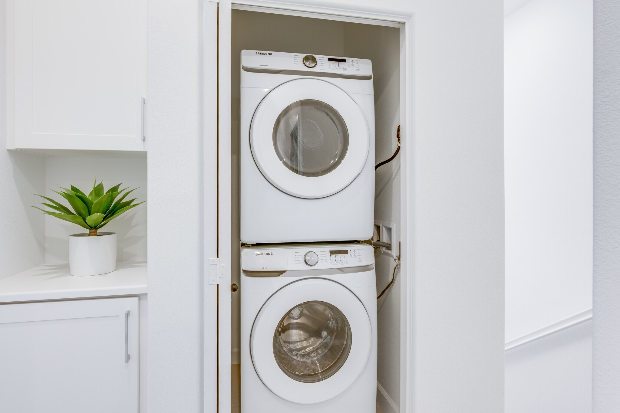 Building Photo - 414 Caliper Way