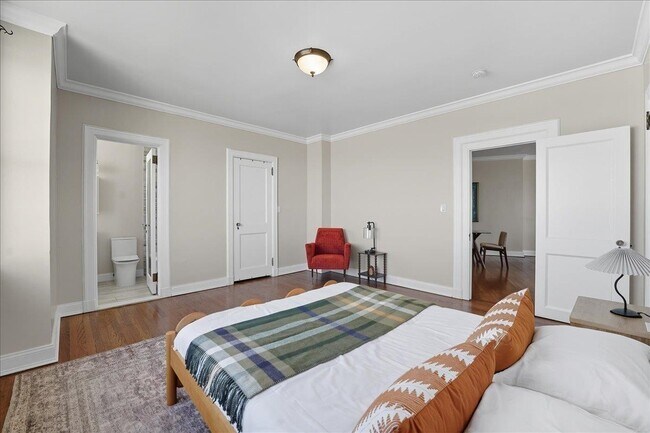 Building Photo - 2600 John F. Kennedy Blvd