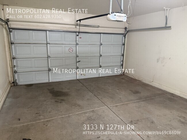 Building Photo - 3133 N 127th Dr