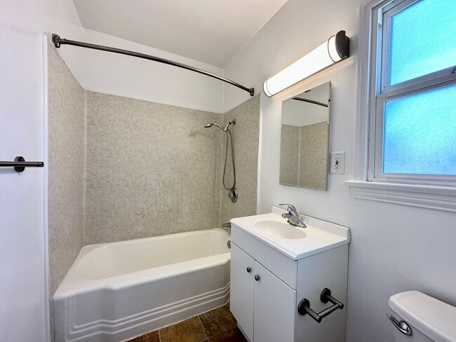Building Photo - North Park - One Bedroom Apartment with 2-Car Garage.