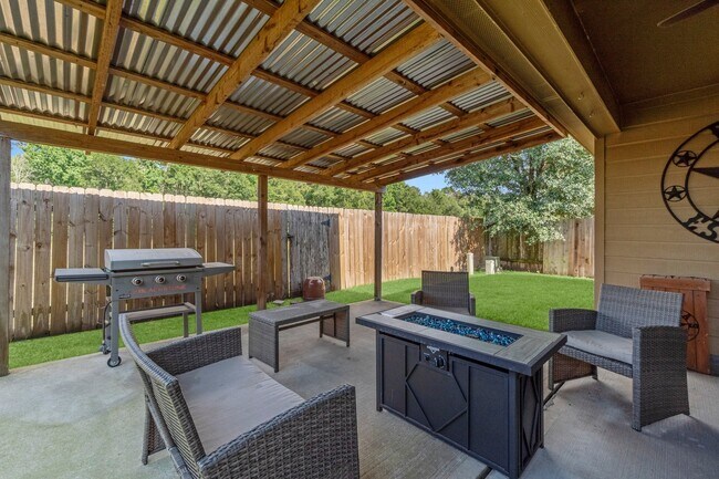Building Photo - 28987 Birch Green Way