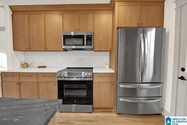 Building Photo - 609 Cobb St