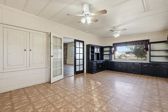 Building Photo - 2237 W Foothill St