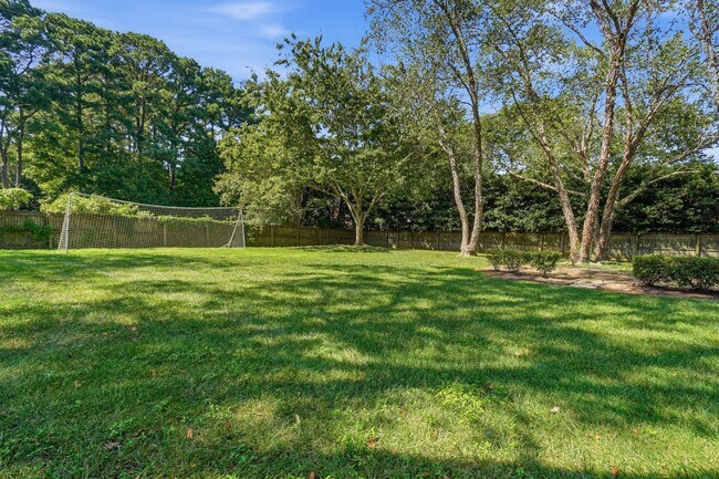 Building Photo - 3308 Kline Dr