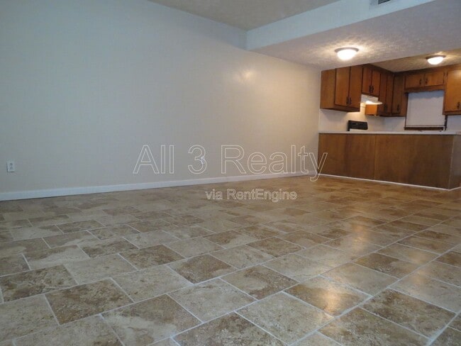 Building Photo - 310 S Jeff Davis Dr