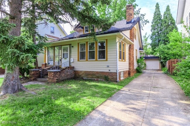 Primary Photo - 3318 Tullamore Rd