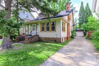 Building Photo - 3318 Tullamore Rd