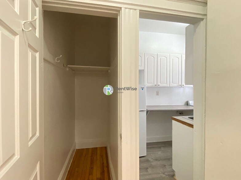 Building Photo - 6 Orkney Rd