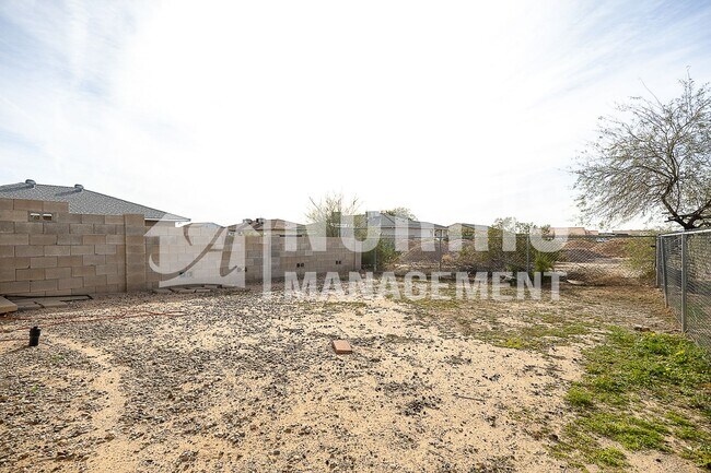 Building Photo - 10179 W Durango Cir