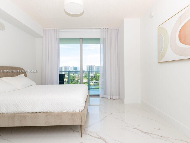 Building Photo - 330 Sunny Isles Blvd