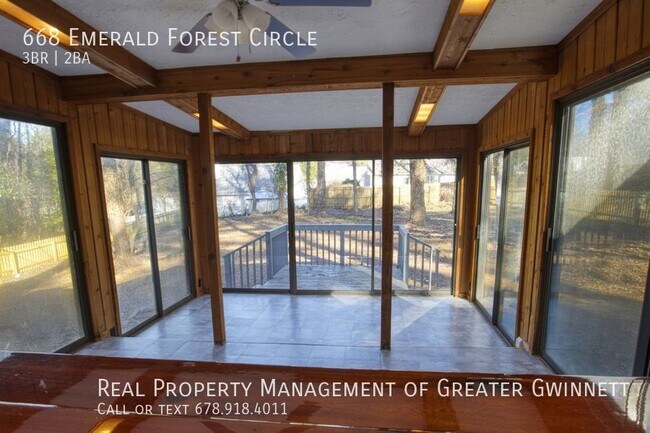 Building Photo - Beautiful Ranch Home with Sky Lights and L...