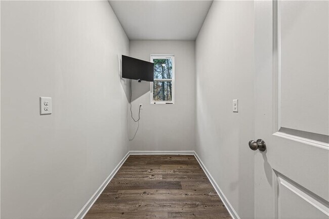 Building Photo - 3520 Pickens Lndg Dr