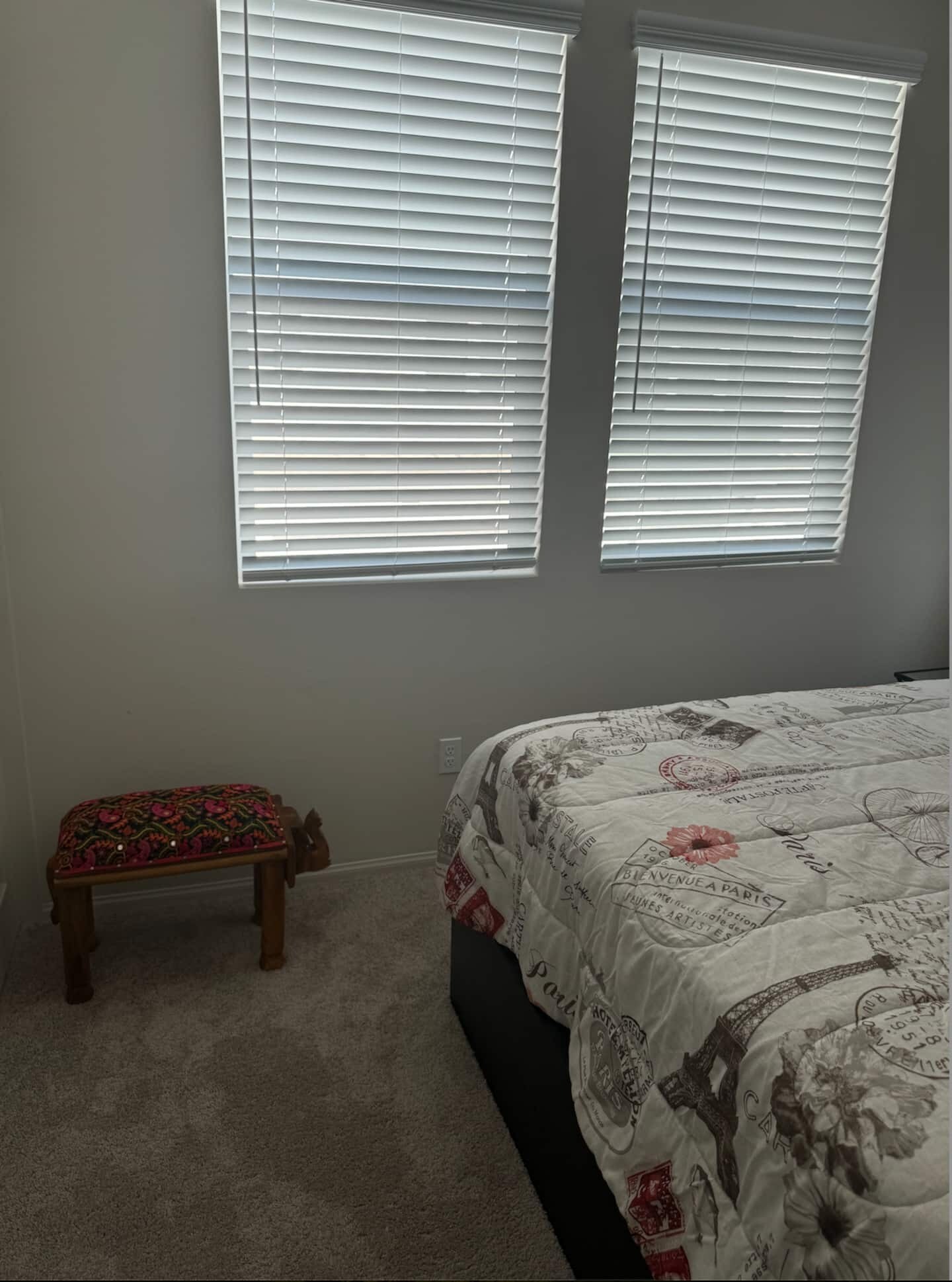 Building Photo - 211 N Vincent Ave