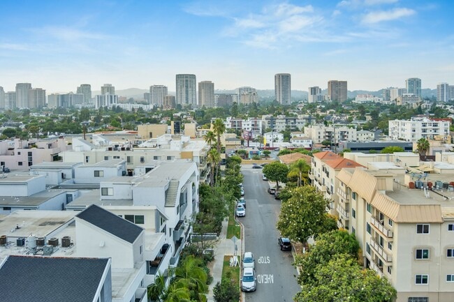 Building Photo - Holmby Street Luxury Investments LLC