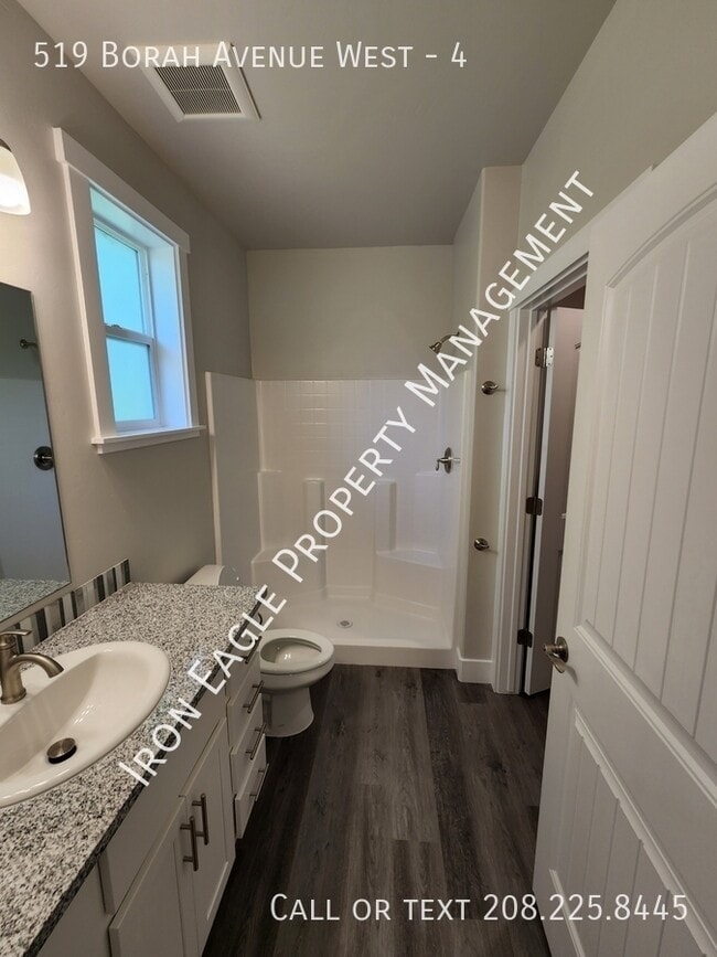 Building Photo - 519 Borah Ave W